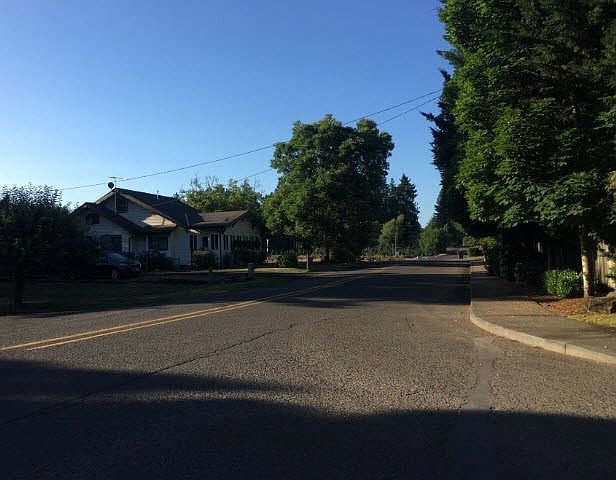 2nd image of 1444 NE 18th Pl