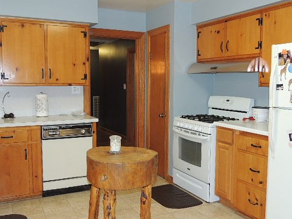 4th image of 1308 S 10th St