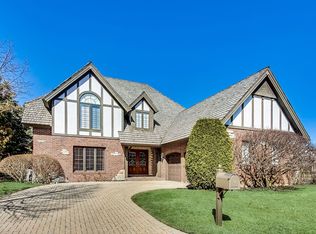 302 Kenmare Dr, Burr Ridge, IL 60527