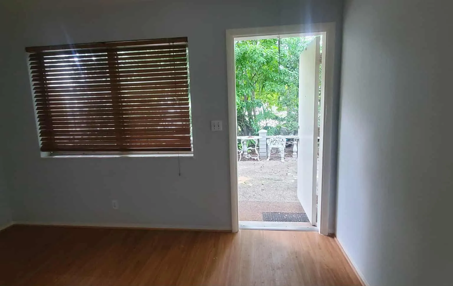 1429 Miami Rd — Photo 3