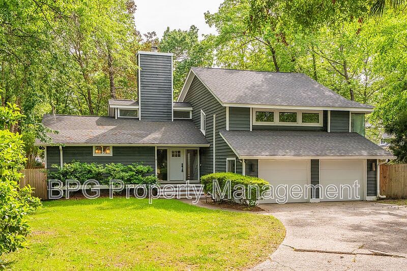 1st image of 15 Glenkirk Dr