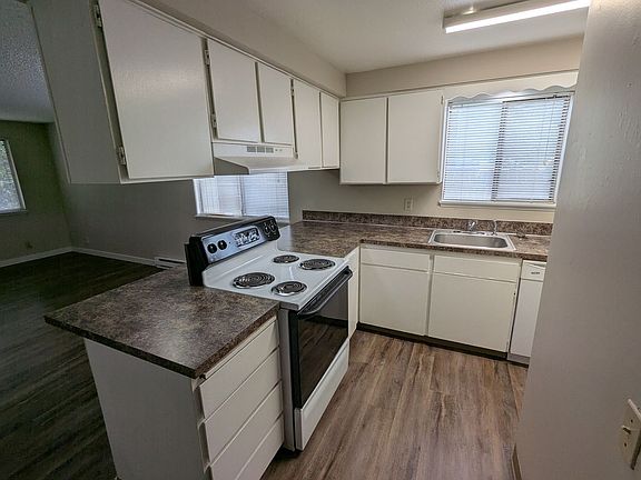 5th image of 2489-2499 Hyde St SE #2497