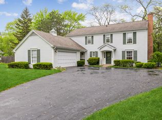 1830 Farm Rd, Lake Forest, IL 60045