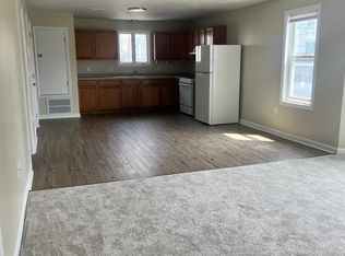 6 Chavenson St APT 2, Fall River, MA 02723