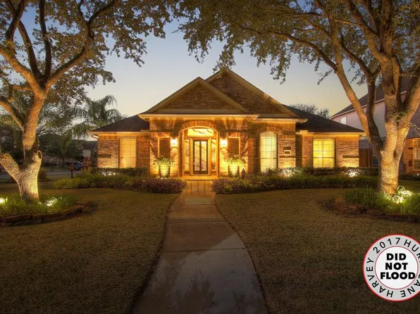 2908 Misty Wind Ct, League City, TX 77573