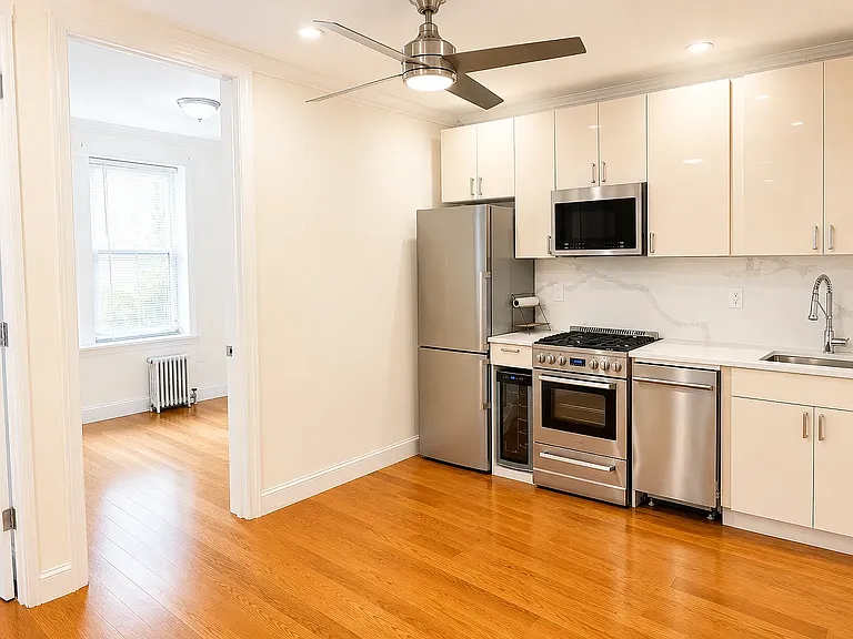 1875 Lexington Ave #2C — Photo 1
