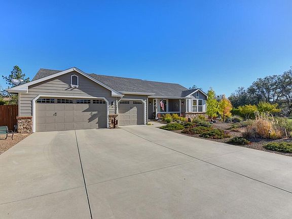 2nd image of 389 Silksworth Ln