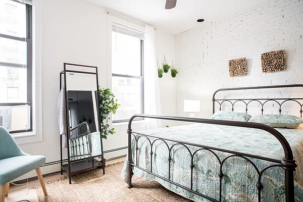 Rented by ER (DO NOT USE) | media 5