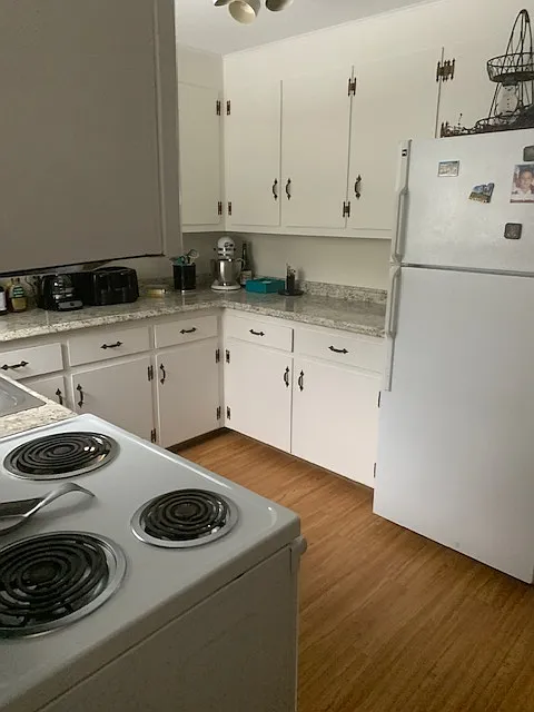 2 bed, $1,600 — Photo 3