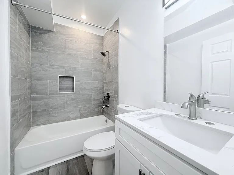 1258 Leighton Ave #B — Photo 6