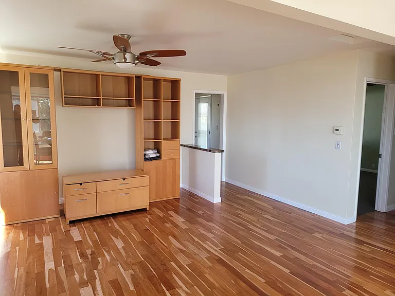 6822 Lake Ct — Photo 5