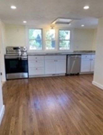 4th image of 10 Glendale Rd #1