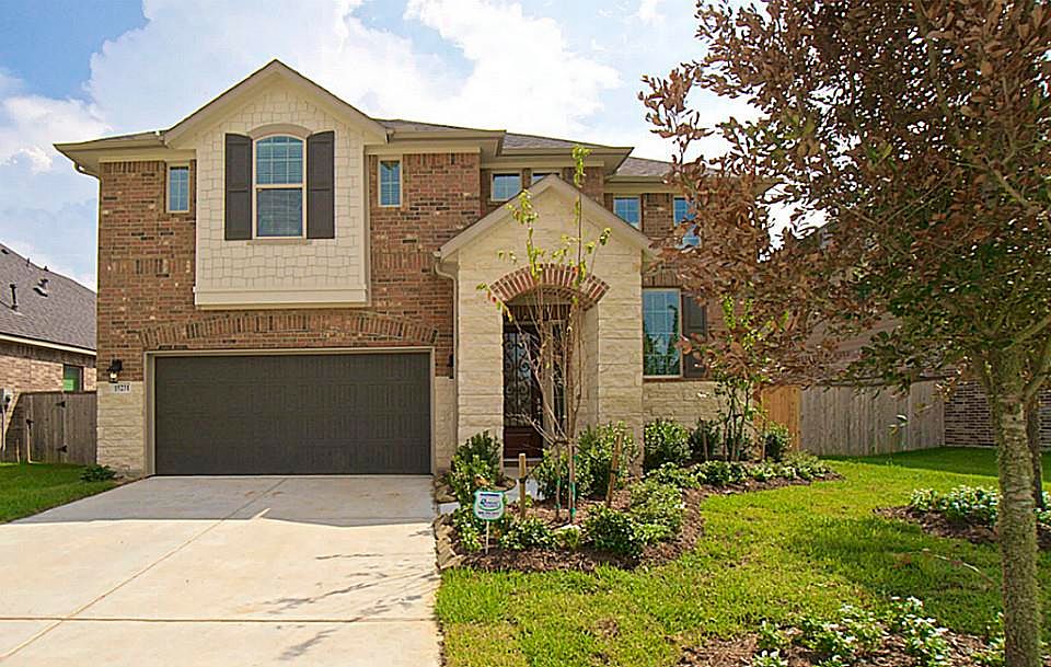 1st image of 15231 Ashbrook Dove Ln