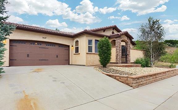 4th image of 5117 Vista Villas Point