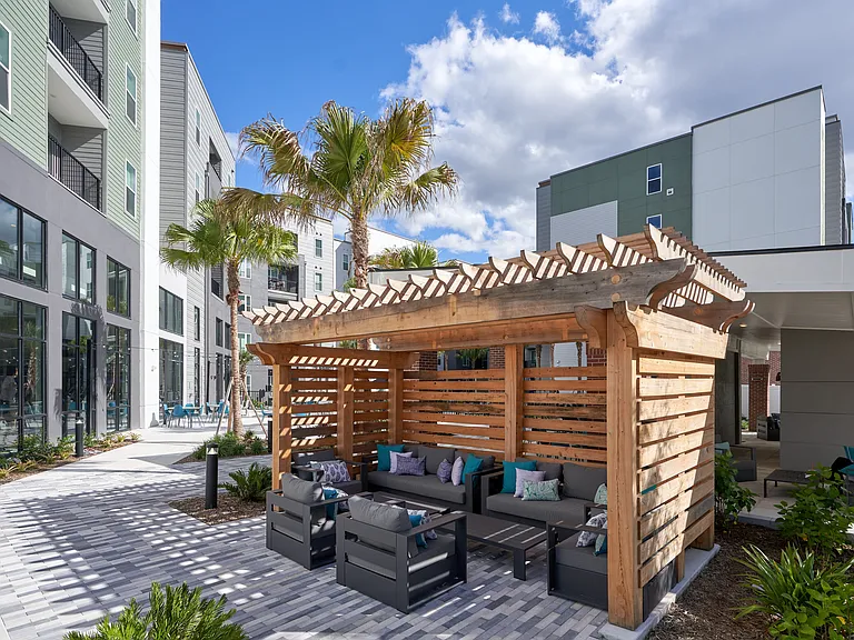 The Accolade Collegiate Village West - Student Housing — Photo 6