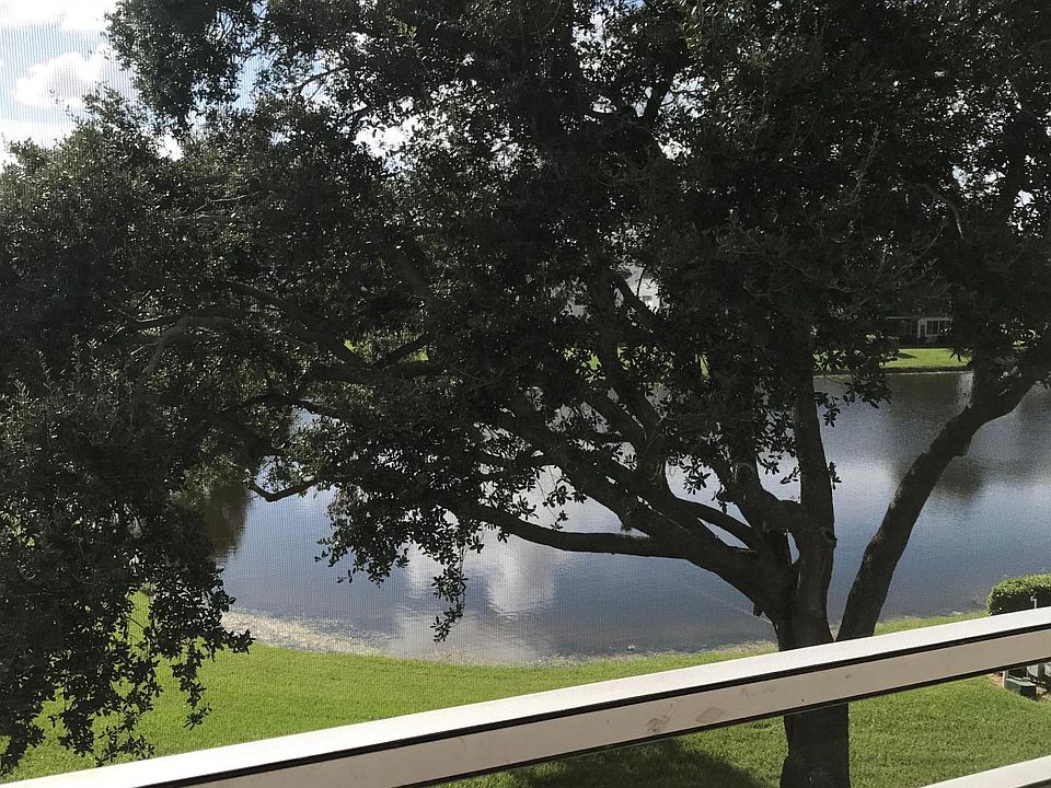 Beautiful view of the lake from balcony!