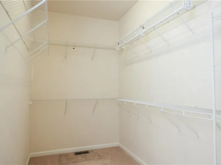 6335 Waveland Dr — Photo 9