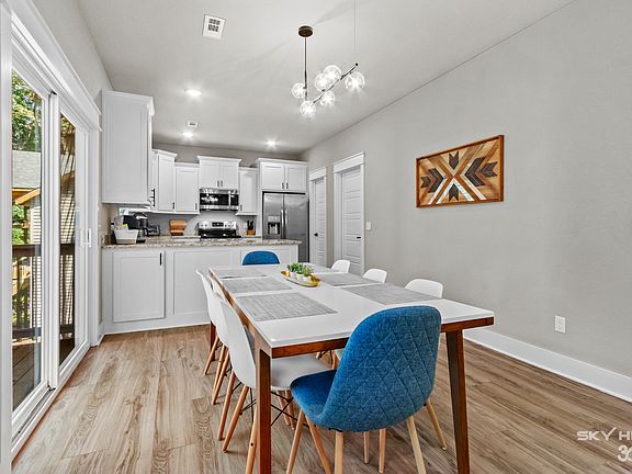 2nd image of 11 Burnham Dr