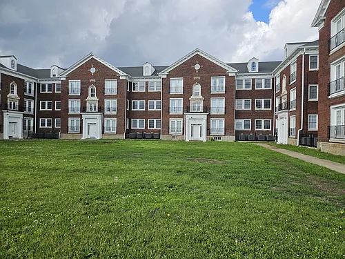 Delaware Court Apartments Photo 1