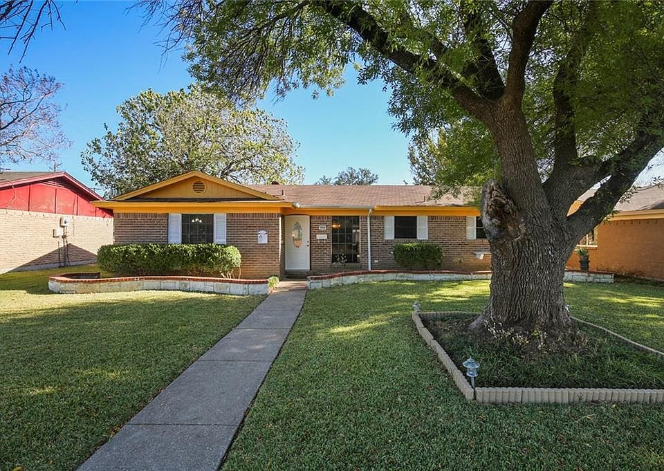 1st image of 926 Laguna Dr