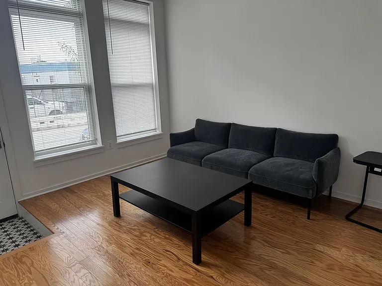 1129 N Caroline St — Photo 10