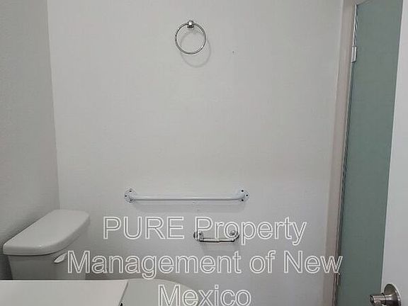 3rd image of 2367 Quinn St NE