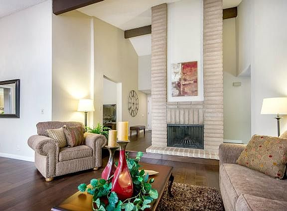 4th image of 722 Huntswood Ct