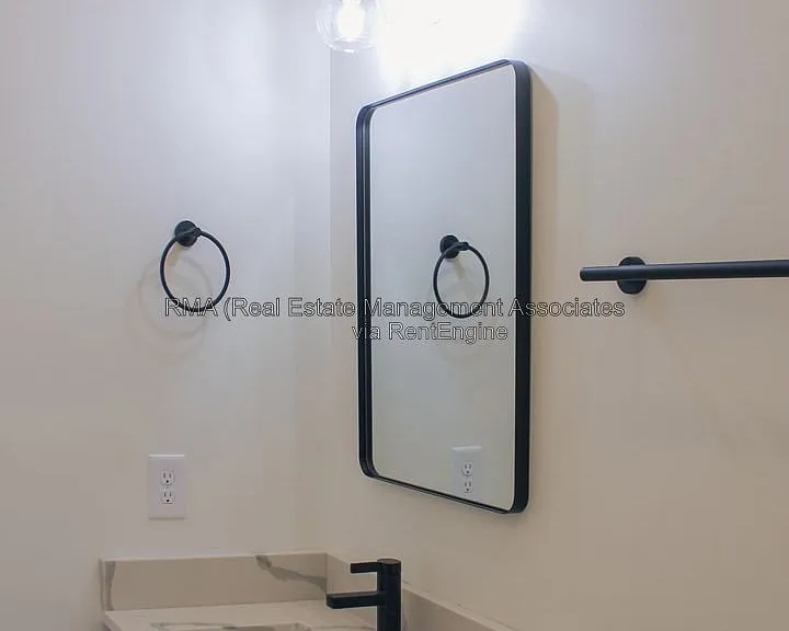 4 Zebulon St #1A — Photo 11