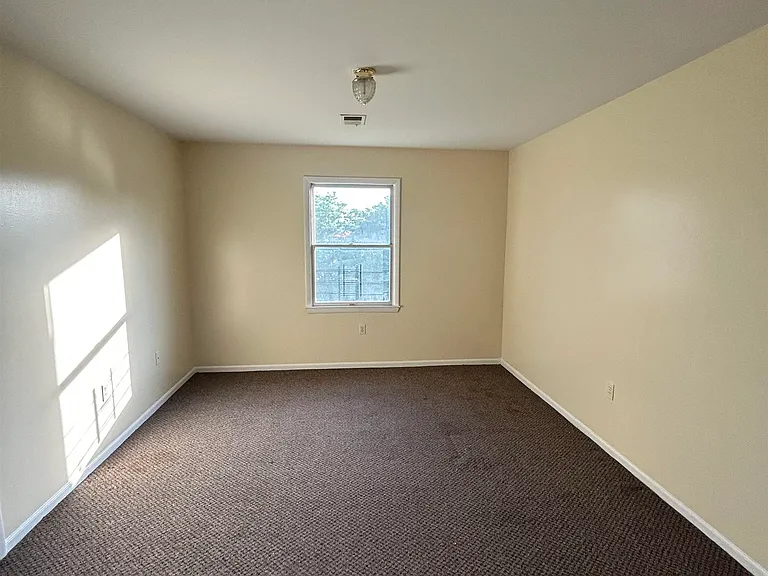 30 Elm Ct #2 — Photo 10