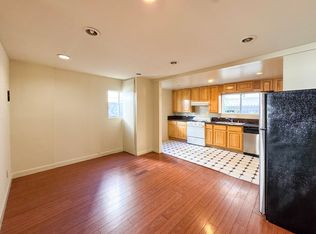 4627 Prospect Ave, Los Angeles, CA 90027