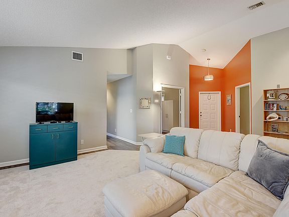 4th image of 2821 S Clearbrook Circle