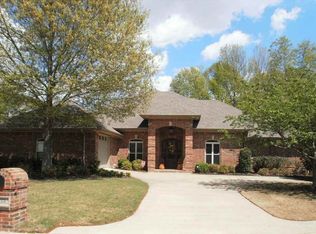 5725 Friendship Cir, Jonesboro, AR 72404