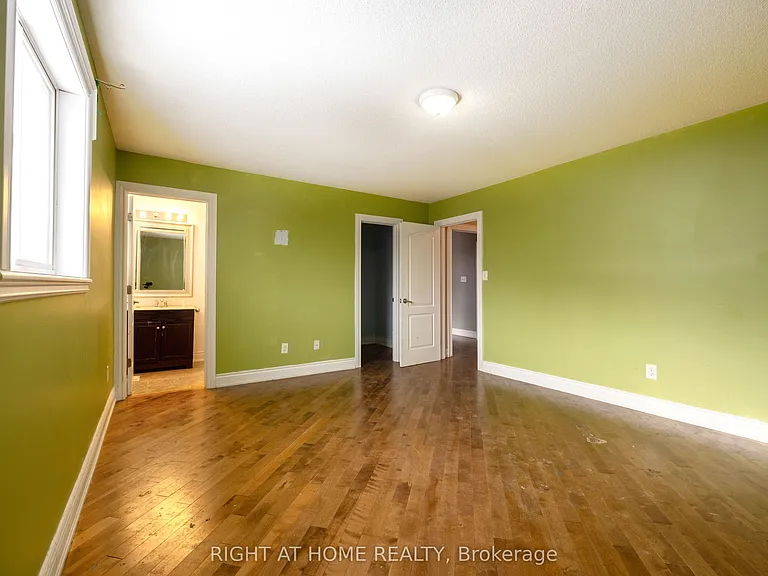 1215 Lowrie St — Photo 14
