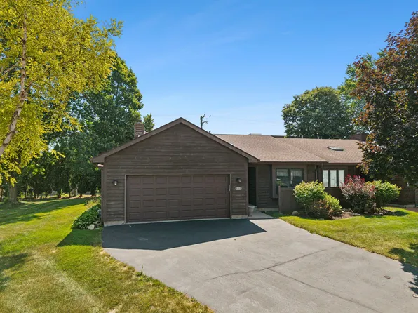 225 Mattek Ct, Dekalb, IL 60115