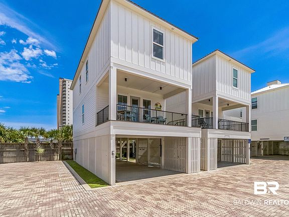 2nd image of 1050 W Beach Blvd Unit E