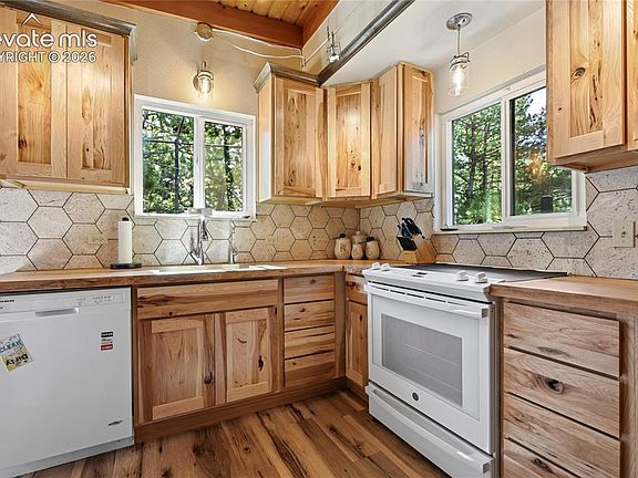 5th image of 4455 Heizer St