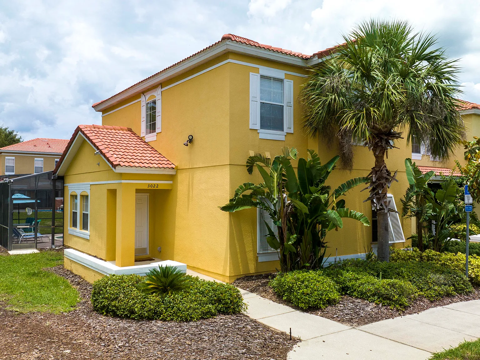 4 bed, 1636 sqft, $2,645 — Photo 1