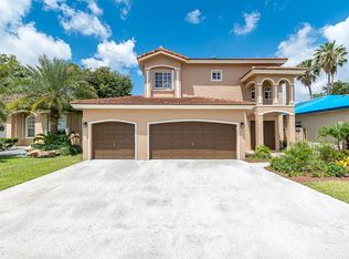 590 SE 28th Ln, Homestead, FL 33033