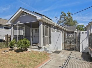 8917 Apple St, New Orleans, LA 70118