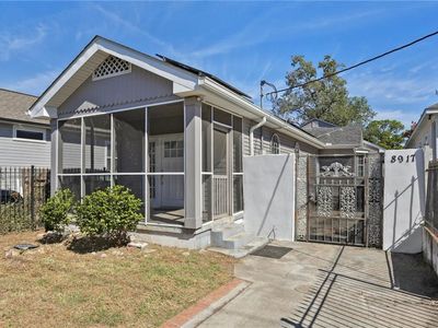 8917 Apple St, New Orleans, LA, 70118
