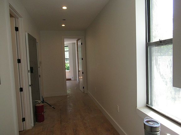 4th image of 1051 Bergen St APT 3
