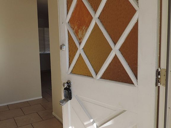 2nd image of 1036-1038 Dodge Dr