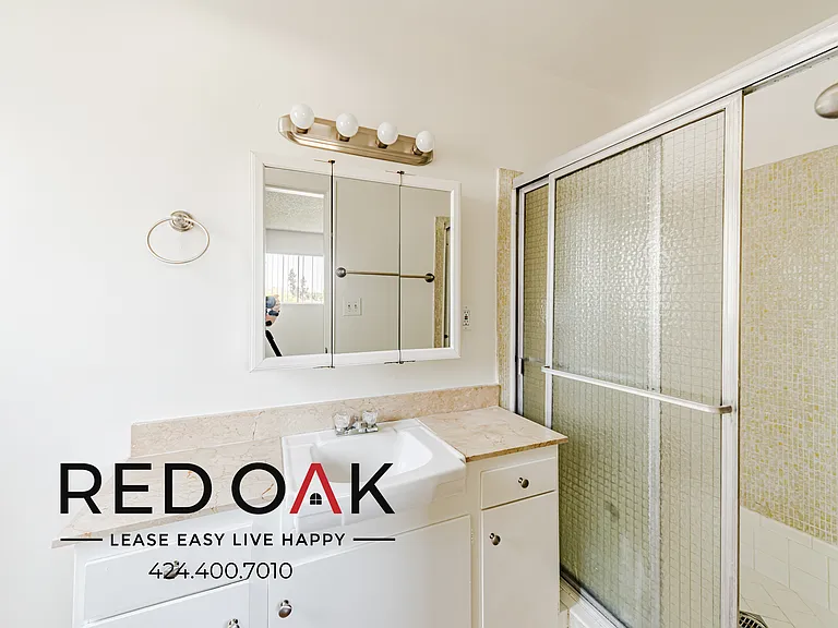 10741 Moorpark St #27 — Photo 18