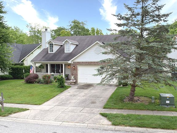 2nd image of 10823 Belair Dr