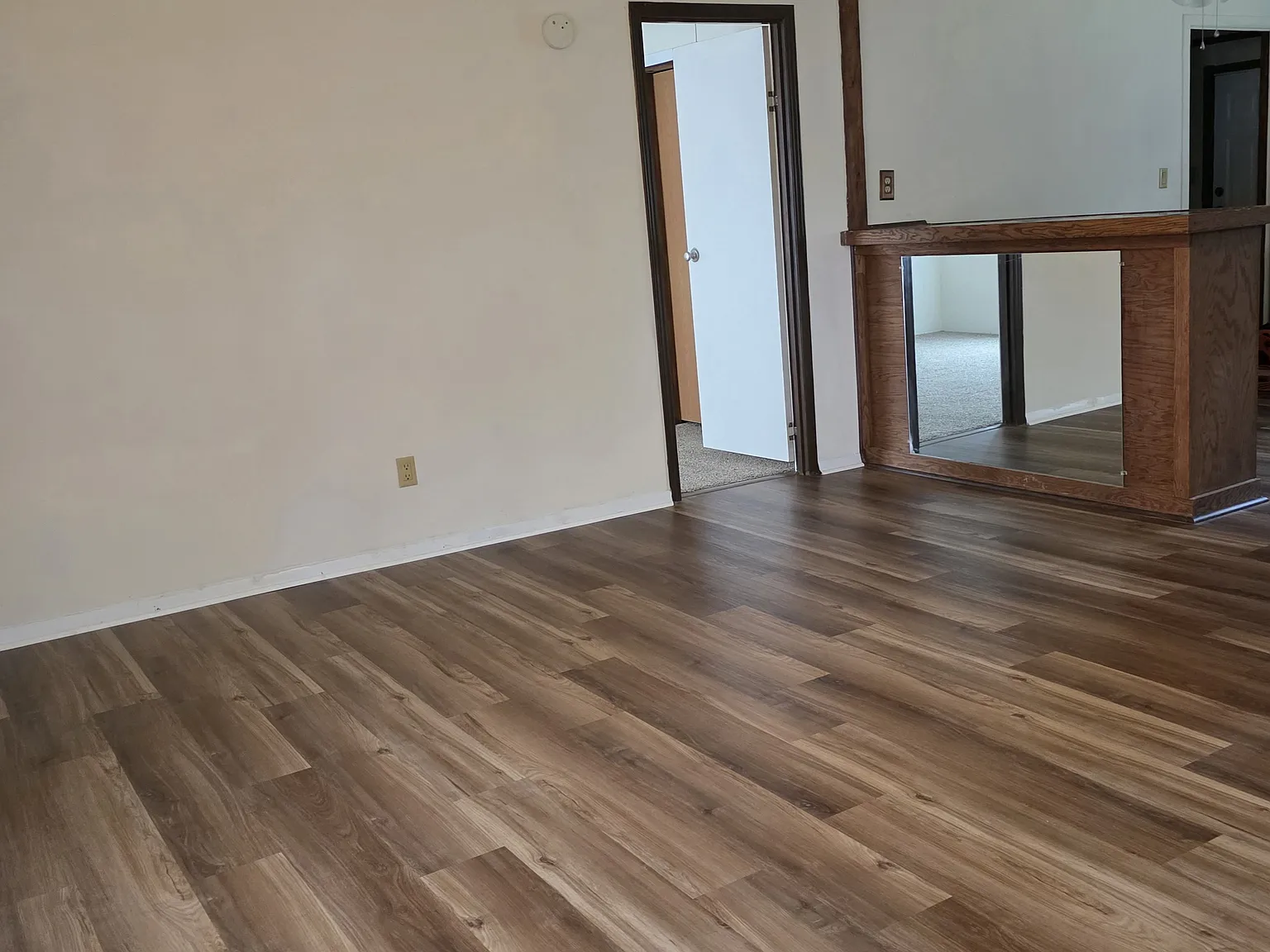 3 bed, 1110 sqft, $1,300 — Photo 4
