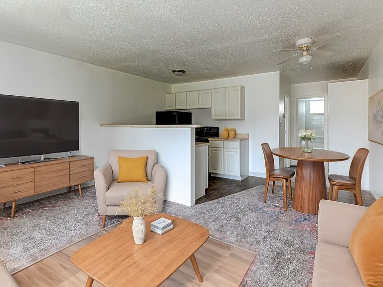 Manor House Apartments — Photo 35
