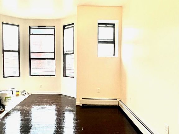 3rd image of 340 Communipaw Ave APT 1