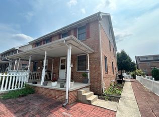 1008 Ayres Ct, Lancaster, PA 17602