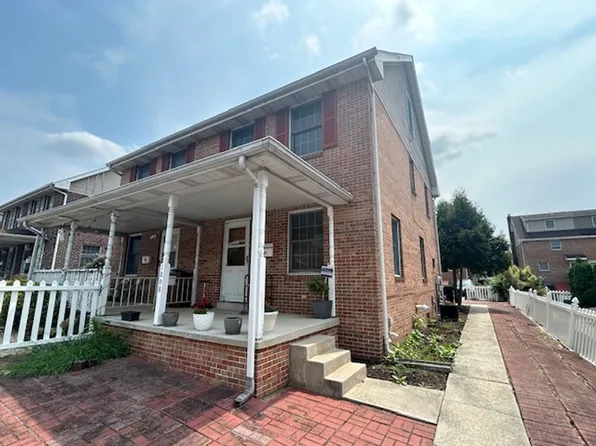 1008 Ayres Ct, Lancaster, PA 17602