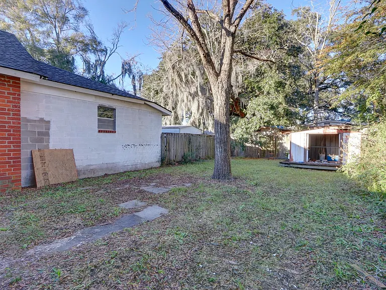 2130 E Gwinnett St — Photo 19